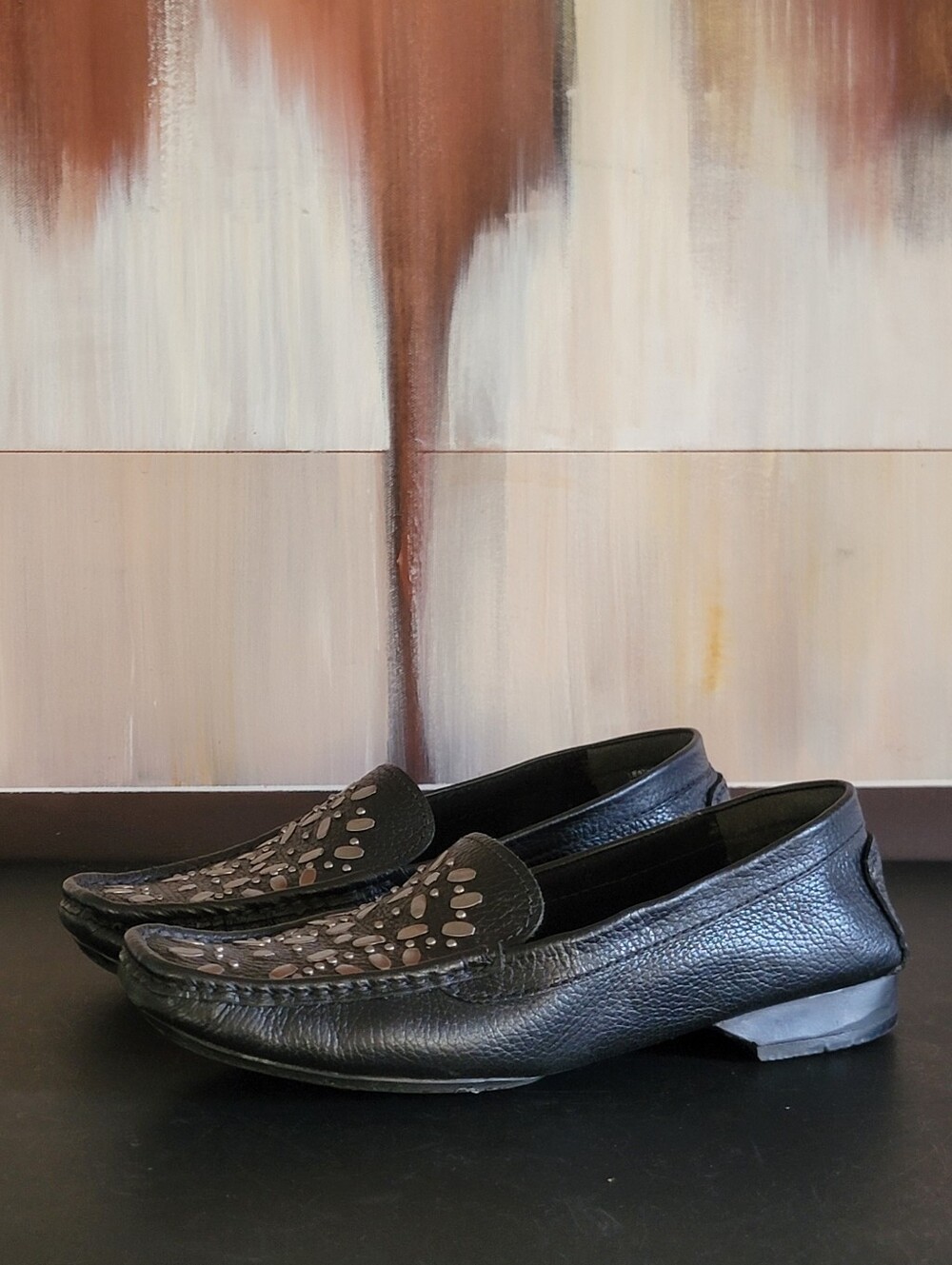 Nine West Embossed Metallic Studded Loafer Flat Black 7 M